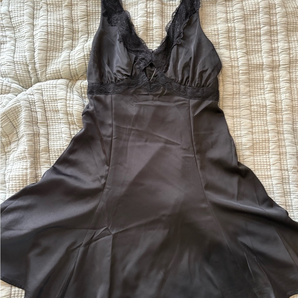 Elegant Black Lace Trim dress